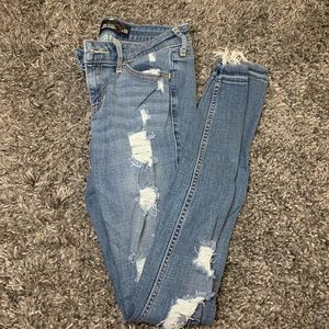 Hollister distressed super skinny jeans